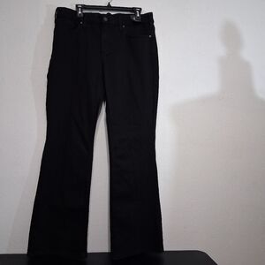 Silver Jeans Suki Curvy Fit Mid Rise Slim Boot in Black